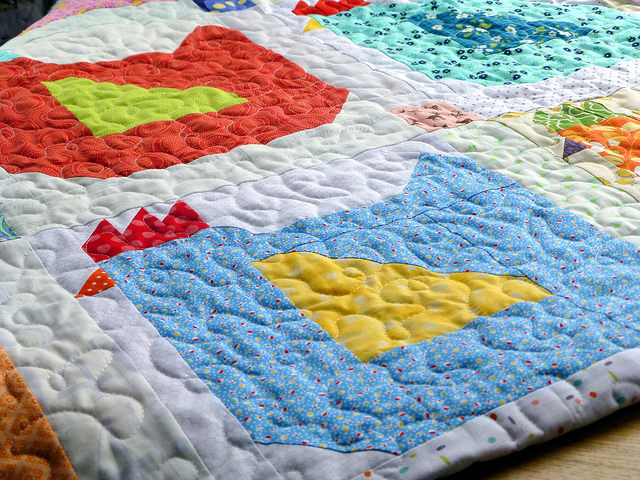 Siblings Together Bee 2 Mama Hen quilt finished!