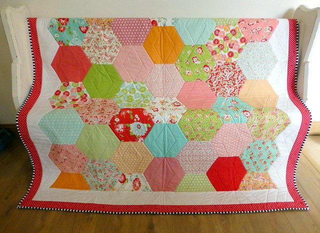 Rosie's 50th Quilt: Scrumptuous Half Hexie