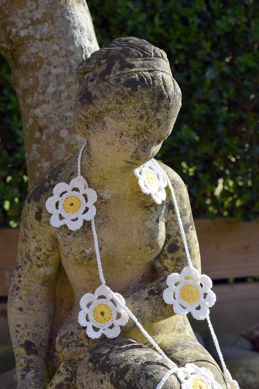 Crochet Daisy Chain
