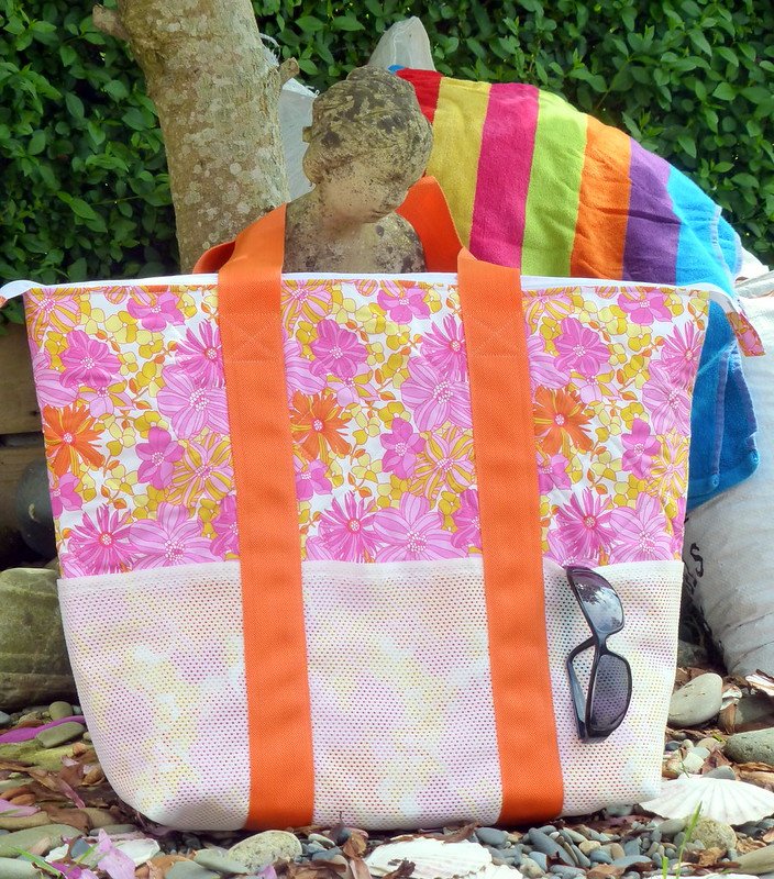 Beach Bag (Pretty Patches Aug16)